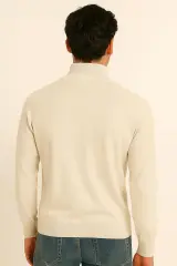 Uzun Kullu Yarım Fermuarlı Dik Yakalı Viscon Ve Akrillik Karışımlı Erkek Triko Kazak 5115