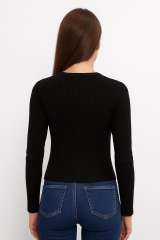 İnce Fitilli Düğme Detaylı Hırka