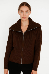 Boğazlı Triko Hırka