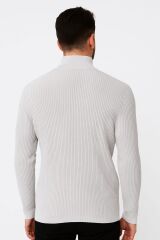 Uzun Kollu Dik Yakalı Yarım Fermuarlı Çizgi Detaylı  Rahat ve Sıcak Tutan Kumaşı İle Pamuk Karışımlı Erkek Triko Kazak 93108 AÇIK GRİ