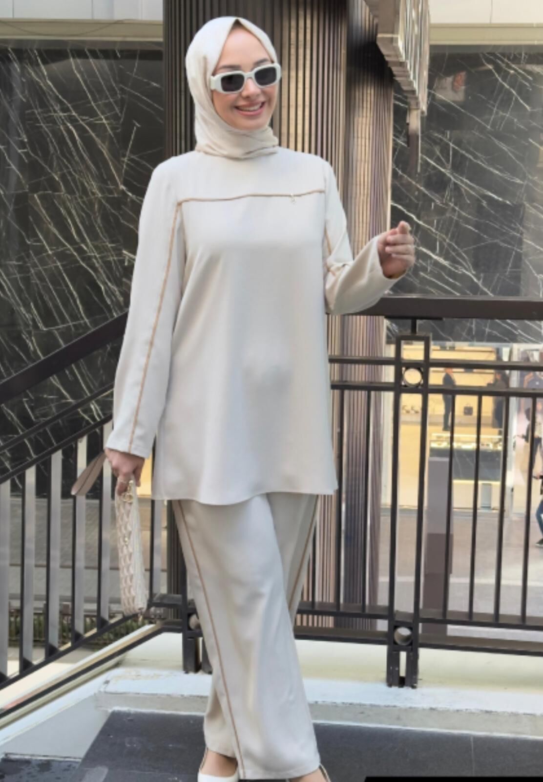 Önden Şeritli Pantolonlu Spor Takım 8169