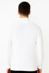 Uzun Kollu Dik Yakalı Yarım Fermuarlı Çizgi Detaylı  Rahat ve Sıcak Tutan Kumaşı İle Pamuk Karışımlı Erkek Triko Kazak 93108 EKRU