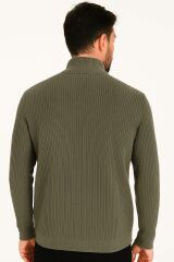 Uzun Kollu Dik Yakalı Yarım Fermuarlı Çizgi Detaylı  Rahat ve Sıcak Tutan Kumaşı İle Pamuk Karışımlı Erkek Triko Kazak 93108 HAKİ