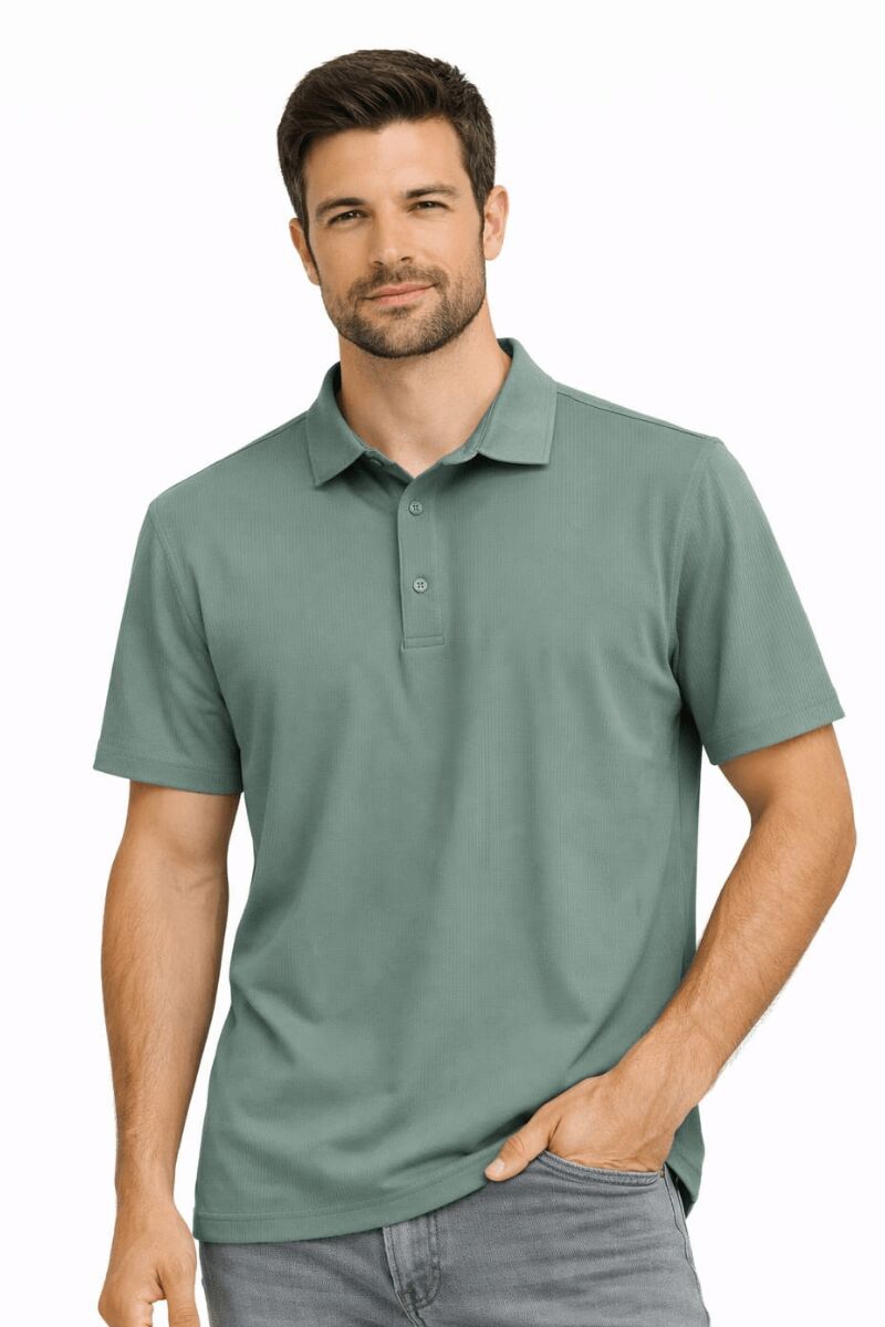 Polo Yaka Yarım Düğmeli Erkek Tişört – Çizgi Detaylı, Rahat Kalıp, Şık ve Modern Günlük T-Shirt HAKİ