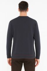 Triko Bisiklet Yaka Çizgi Detaylı Uzun Kollu Erkek Sweatshirt Günlük Kombinlere Uygun 5133 LACİVERT