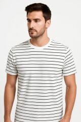 Erkek Bisiklet Yaka Tişört Kısa Kollu Çizgi Detaylı – Rahat ve Şık Günlük T-Shirt 95200 BEYAZ